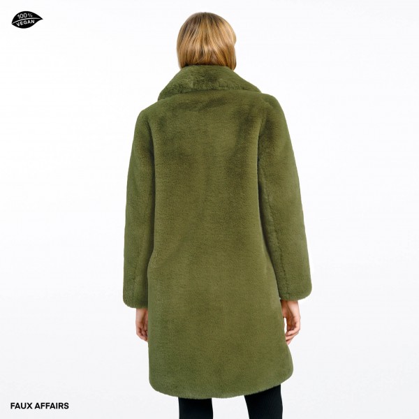 mid-length faux fur wintercoat