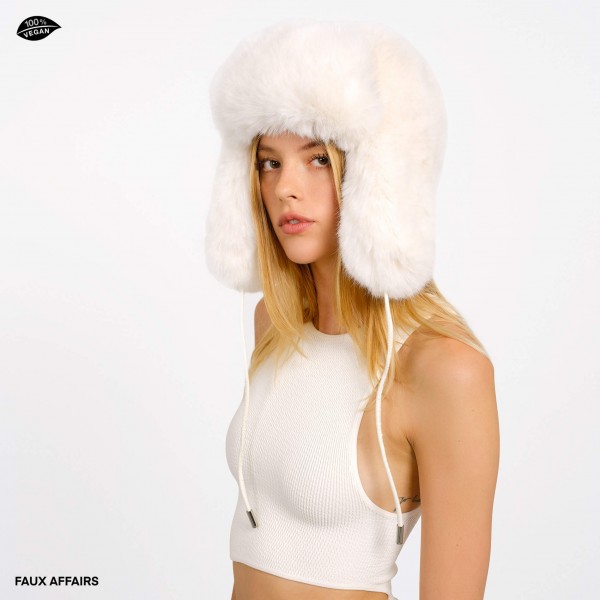 fake fur hat white