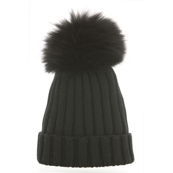 Hat with fur bobble black
